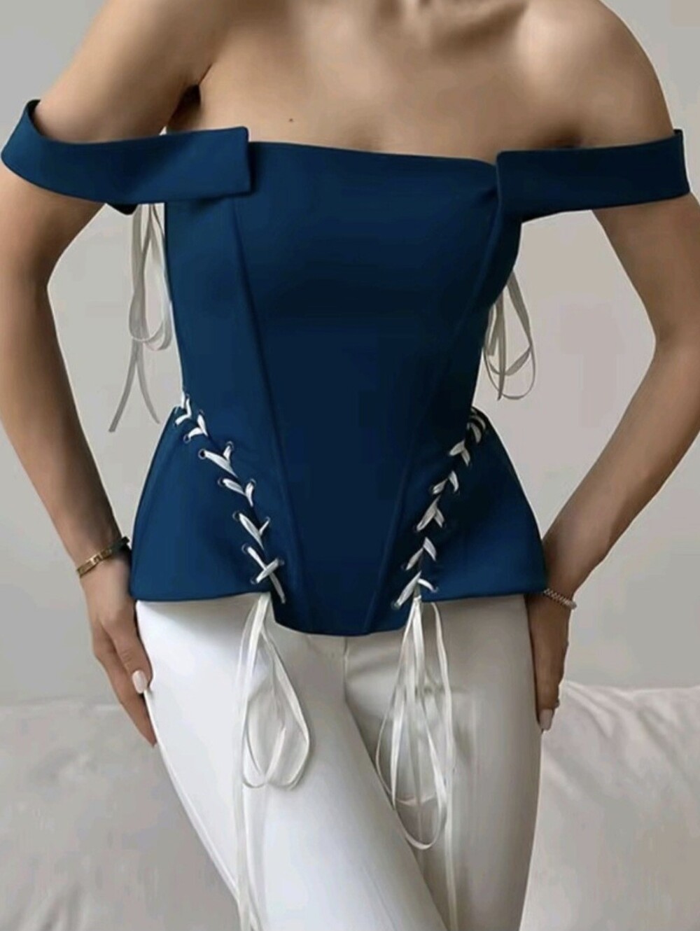 Women's Bandage Corset Strapless Sexy Slim Sleeveless Waist-cinching Lace-up